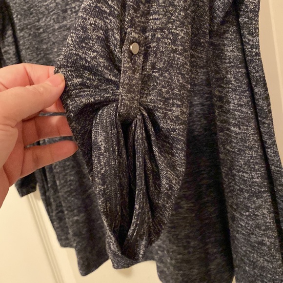 Reitman’s navy top with button up sleeves - Picture 3 of 5